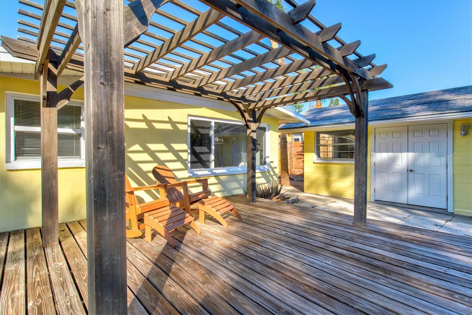 Image 35 of 69 For 612 Frances Street