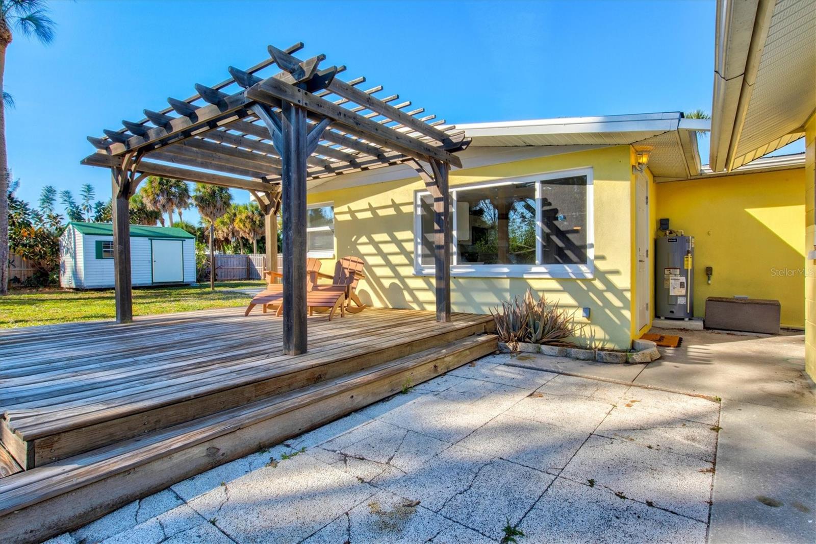 Image 37 of 69 For 612 Frances Street