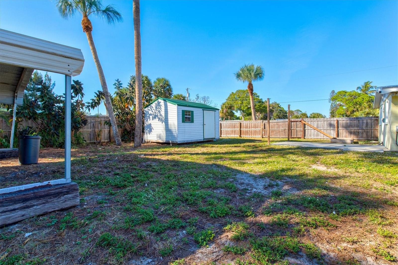 Image 49 of 69 For 612 Frances Street