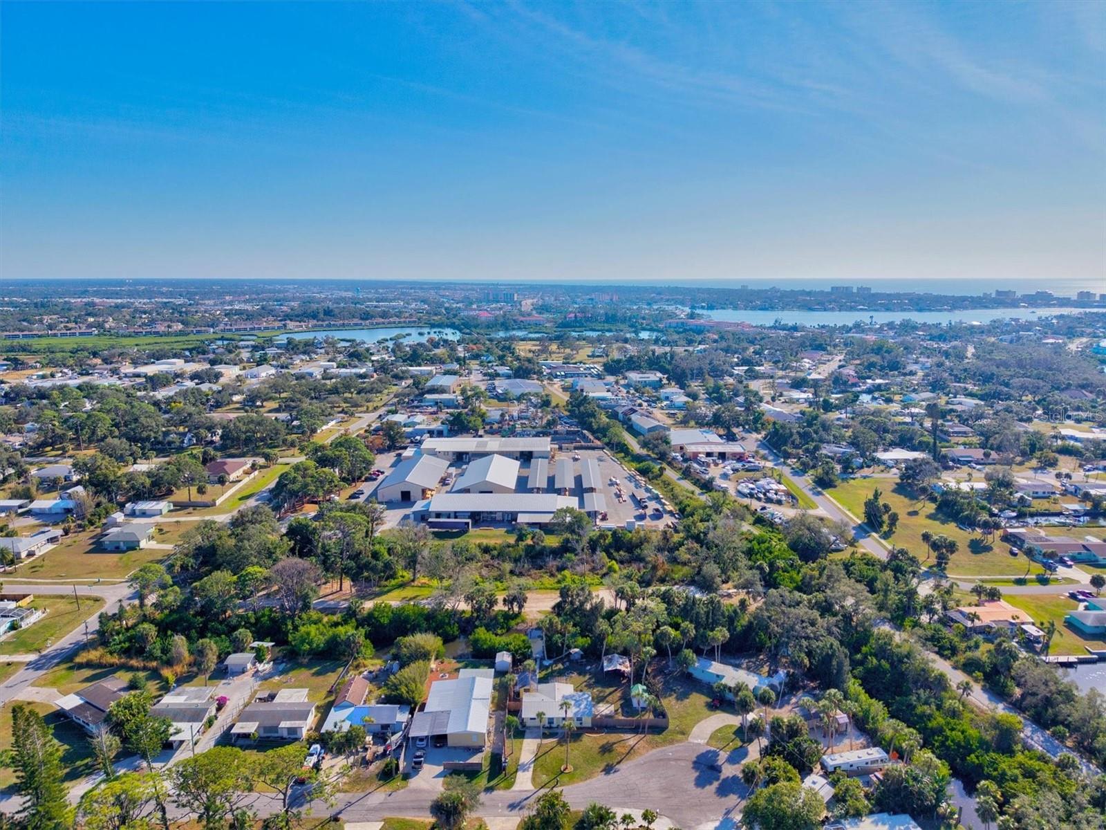 Image 58 of 69 For 612 Frances Street