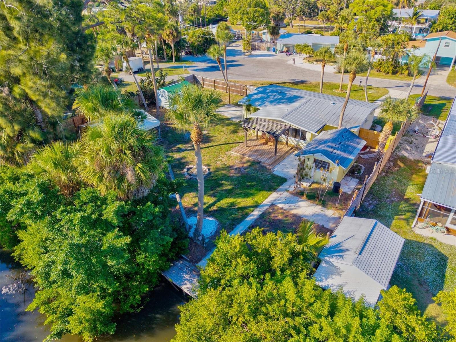 Image 61 of 69 For 612 Frances Street