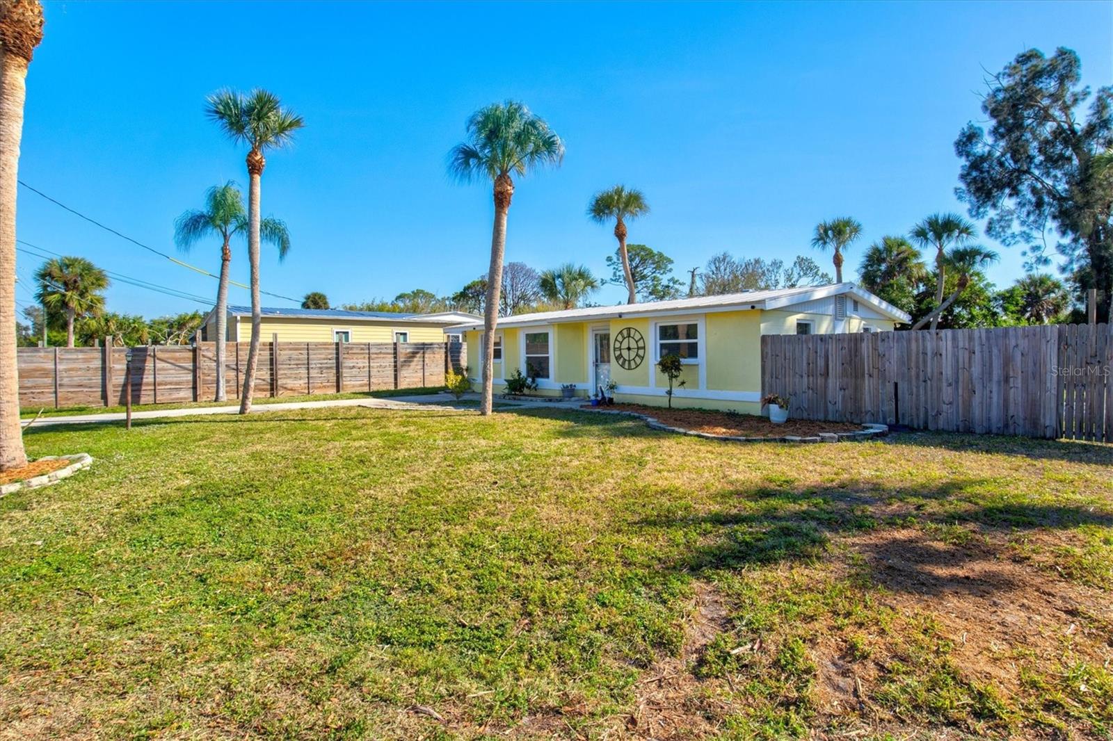 Image 65 of 69 For 612 Frances Street