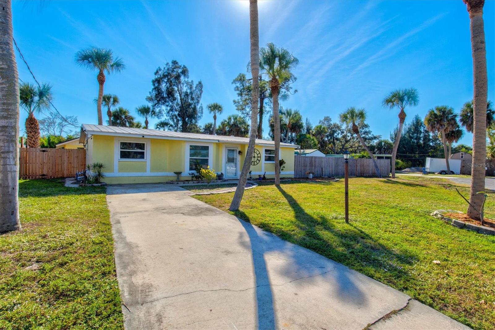 Image 67 of 69 For 612 Frances Street