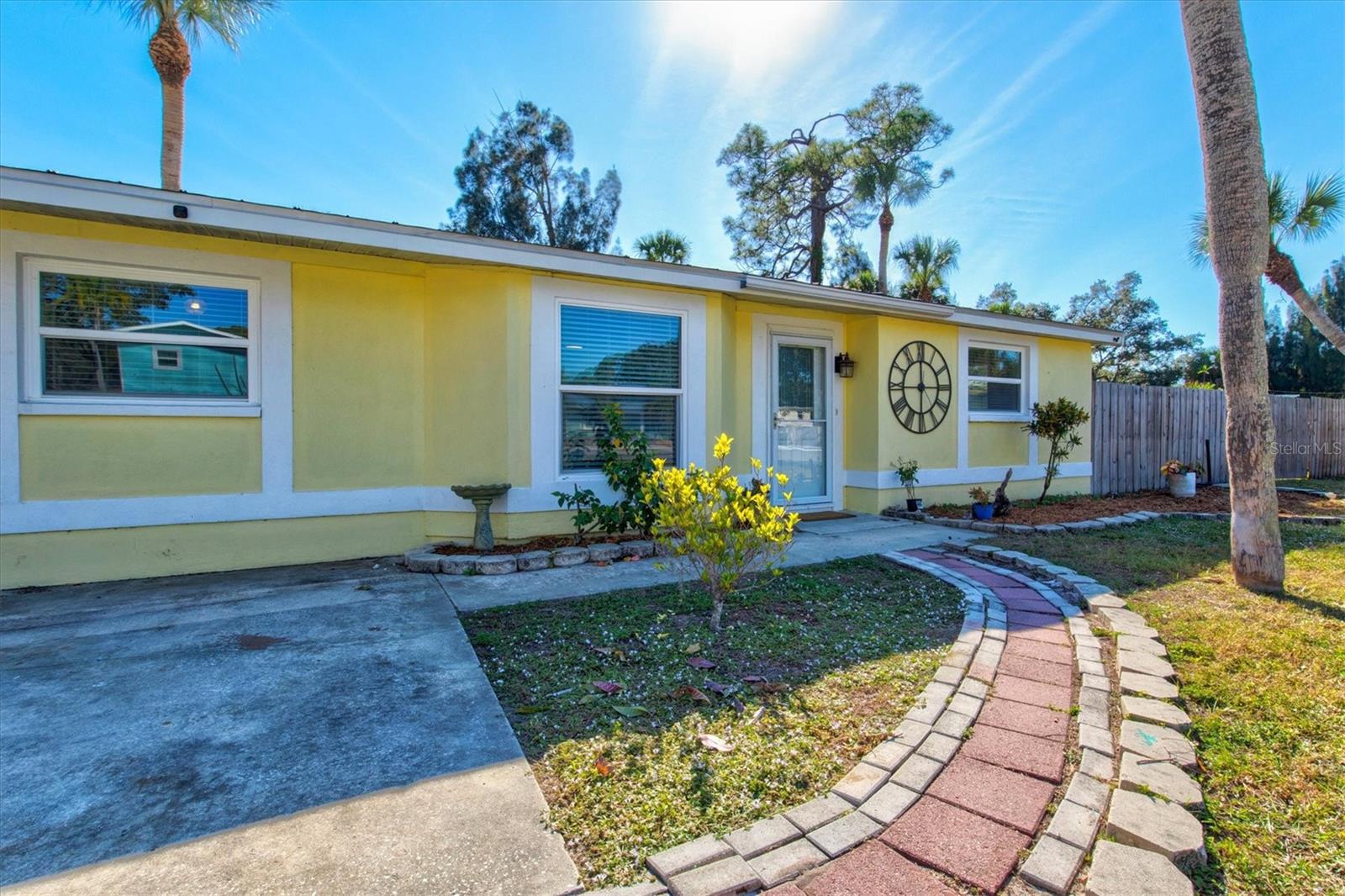 Image 69 of 69 For 612 Frances Street