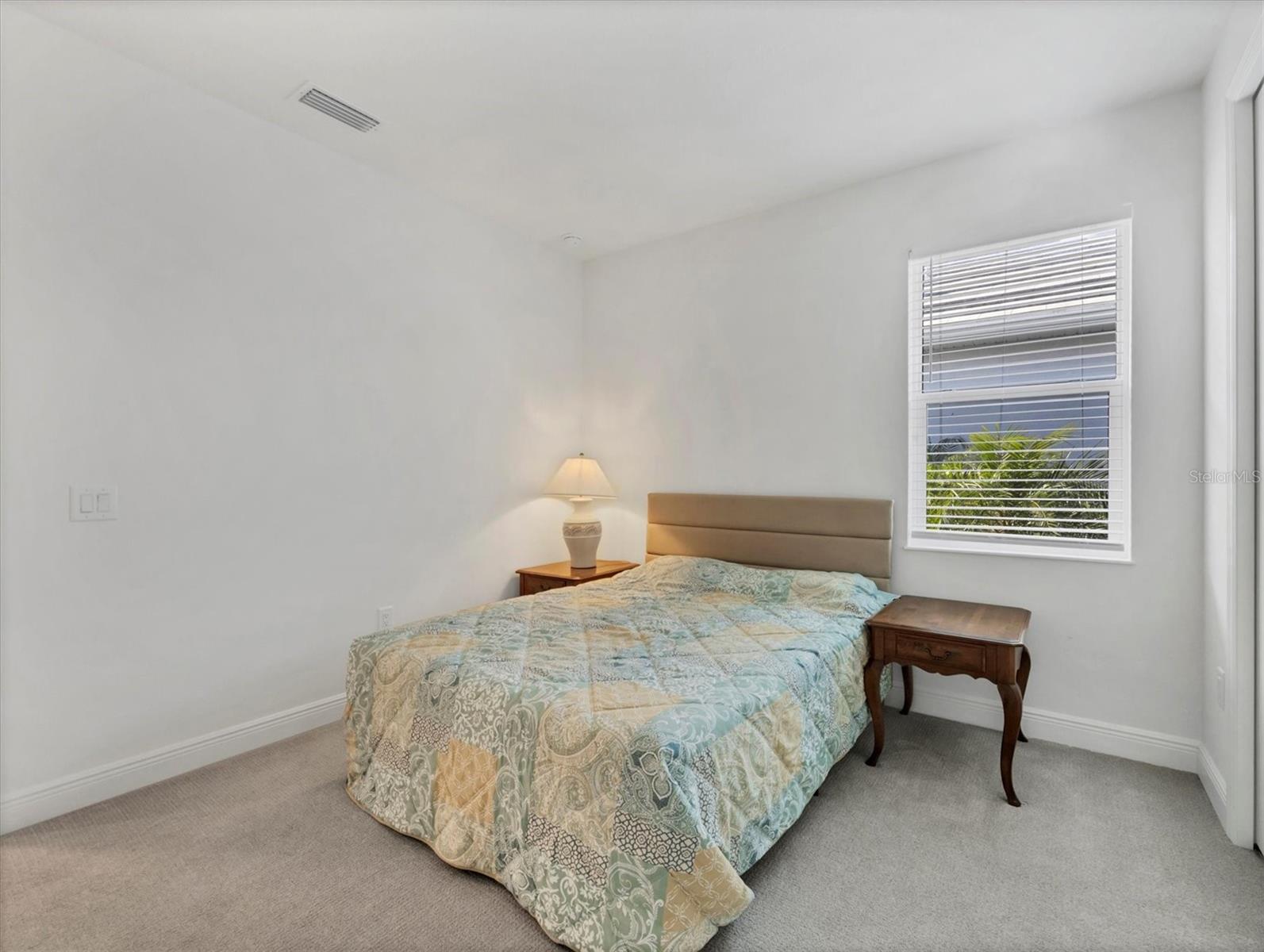 Image 20 of 40 For 1027 Waterline Court