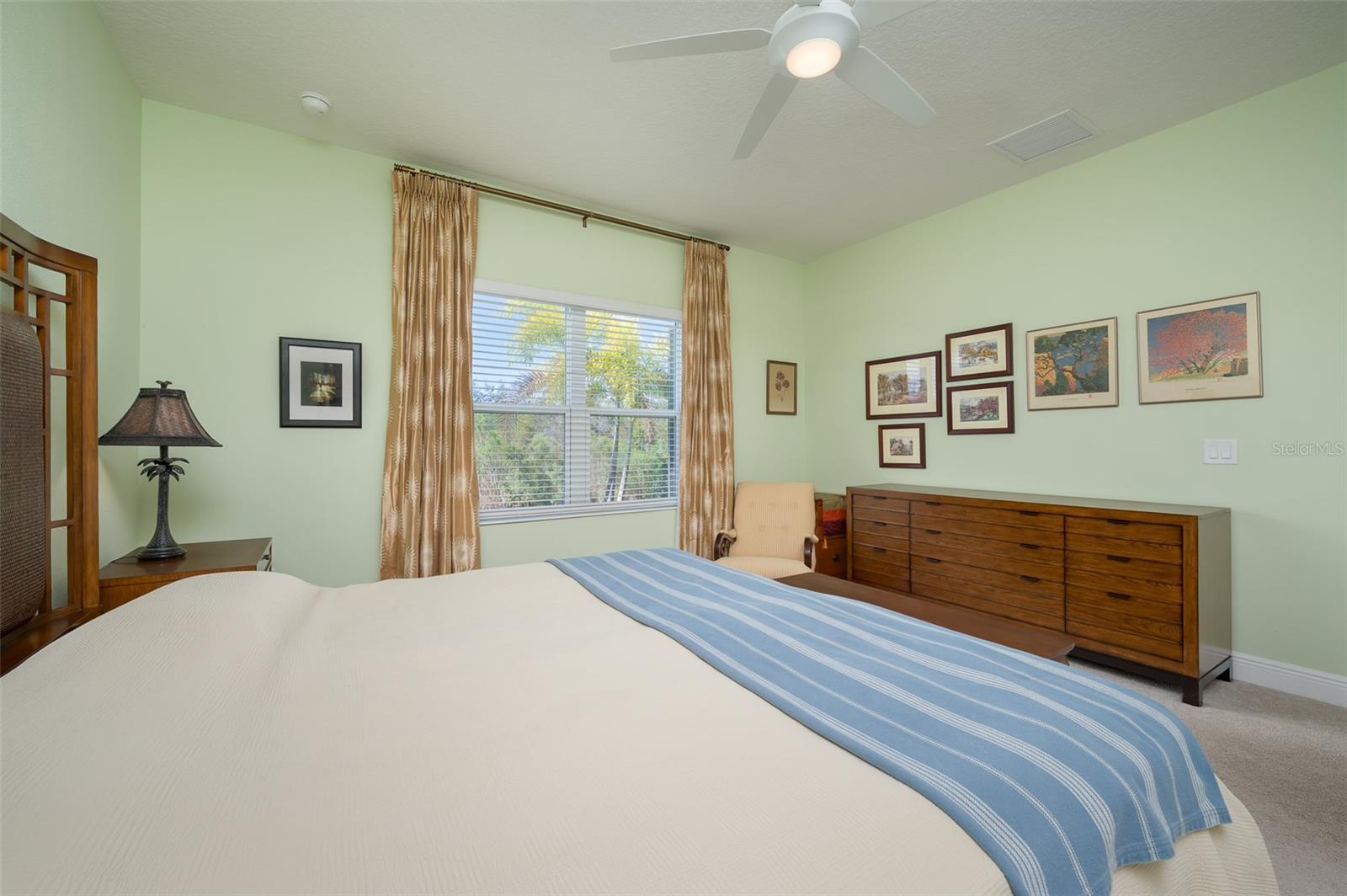 Image 15 of 32 For 2726 Sapphire Blue Lane