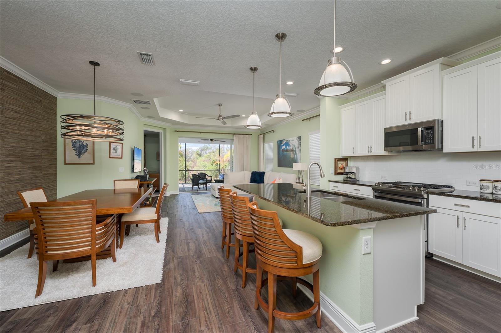 Image 3 of 32 For 2726 Sapphire Blue Lane