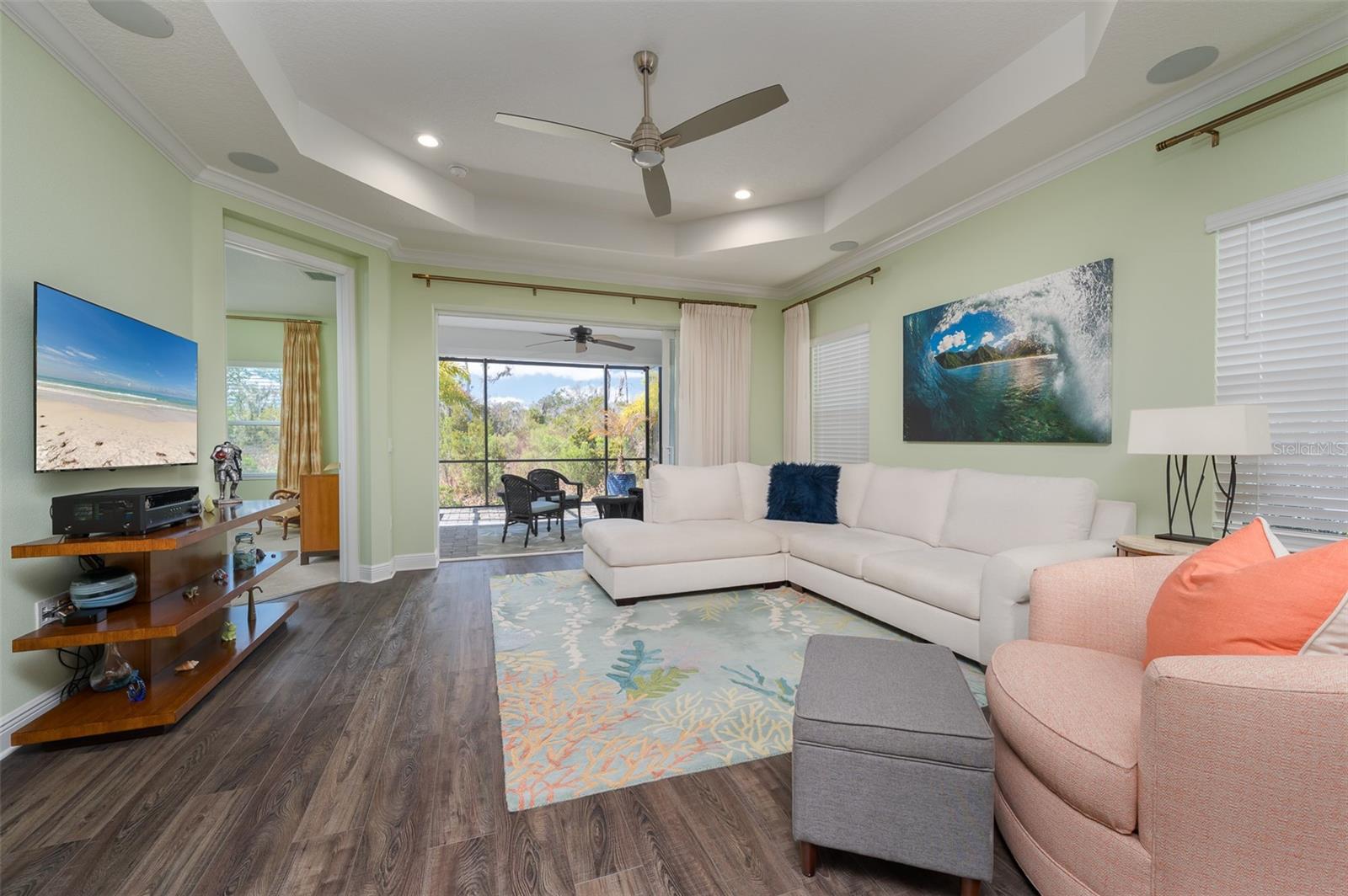 Image 4 of 32 For 2726 Sapphire Blue Lane