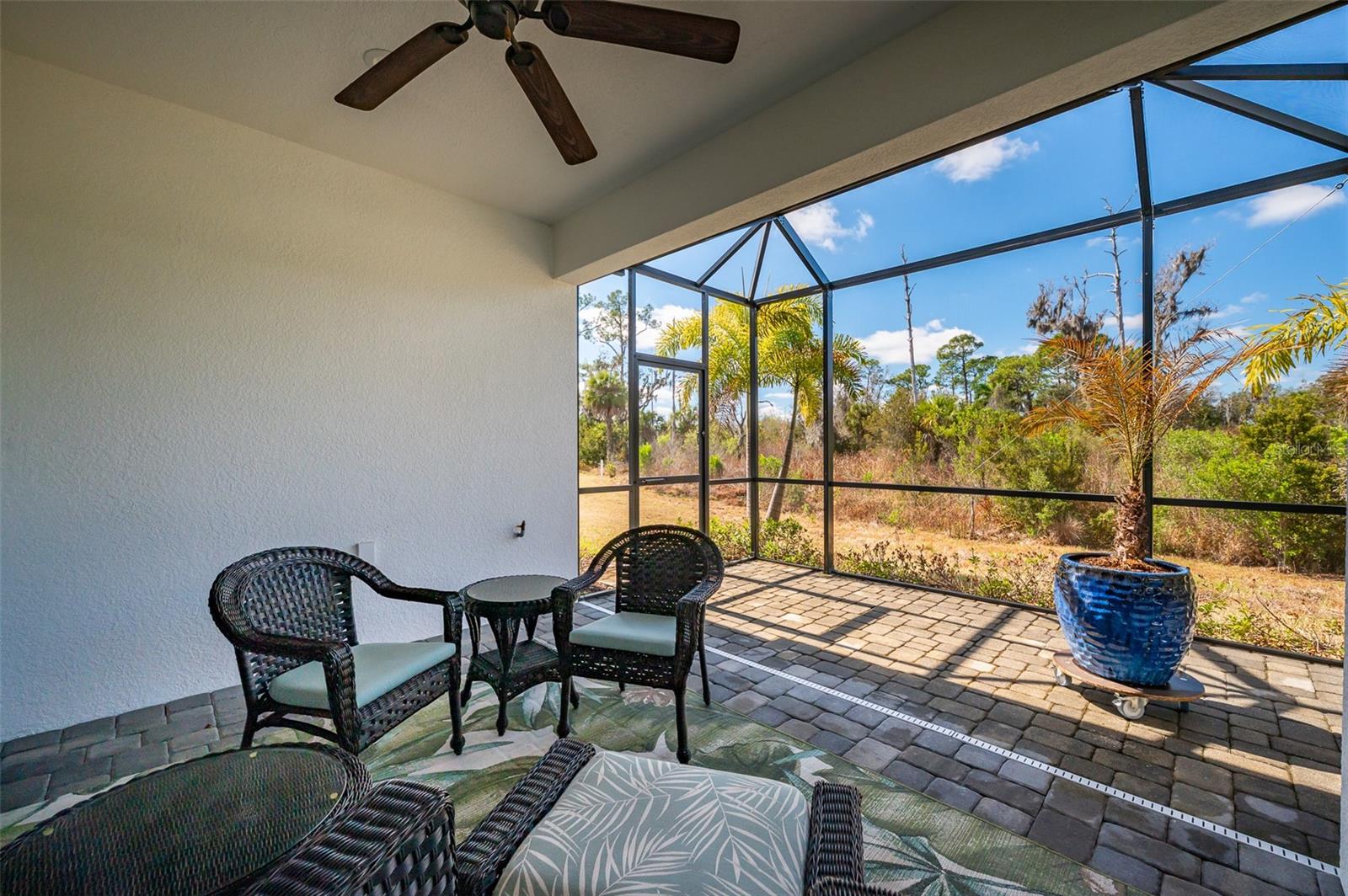 Image 6 of 32 For 2726 Sapphire Blue Lane