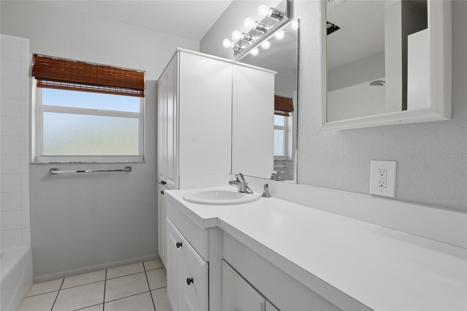 Image 15 of 31 For 2227 Grove Street