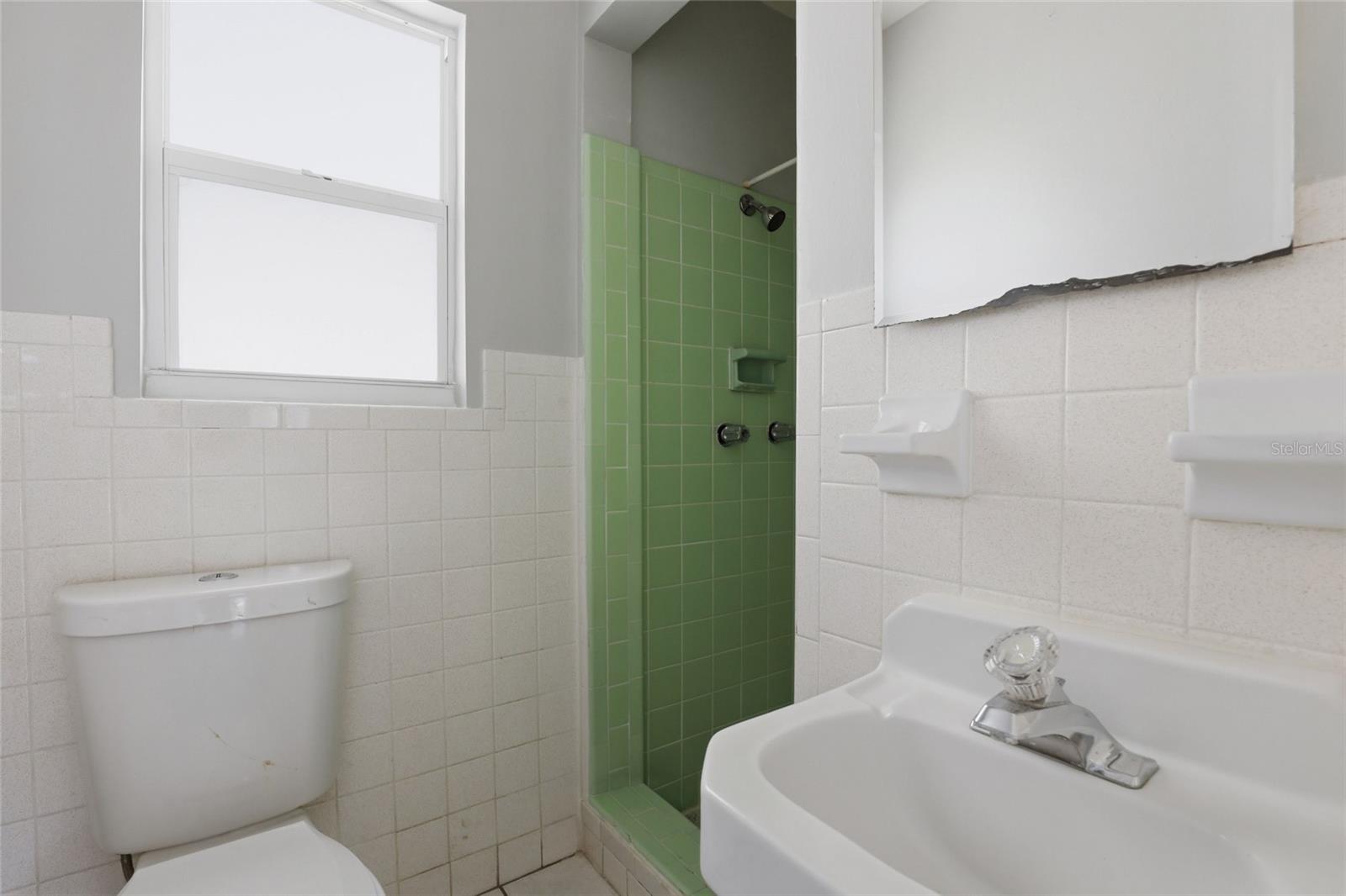 Image 21 of 31 For 2227 Grove Street