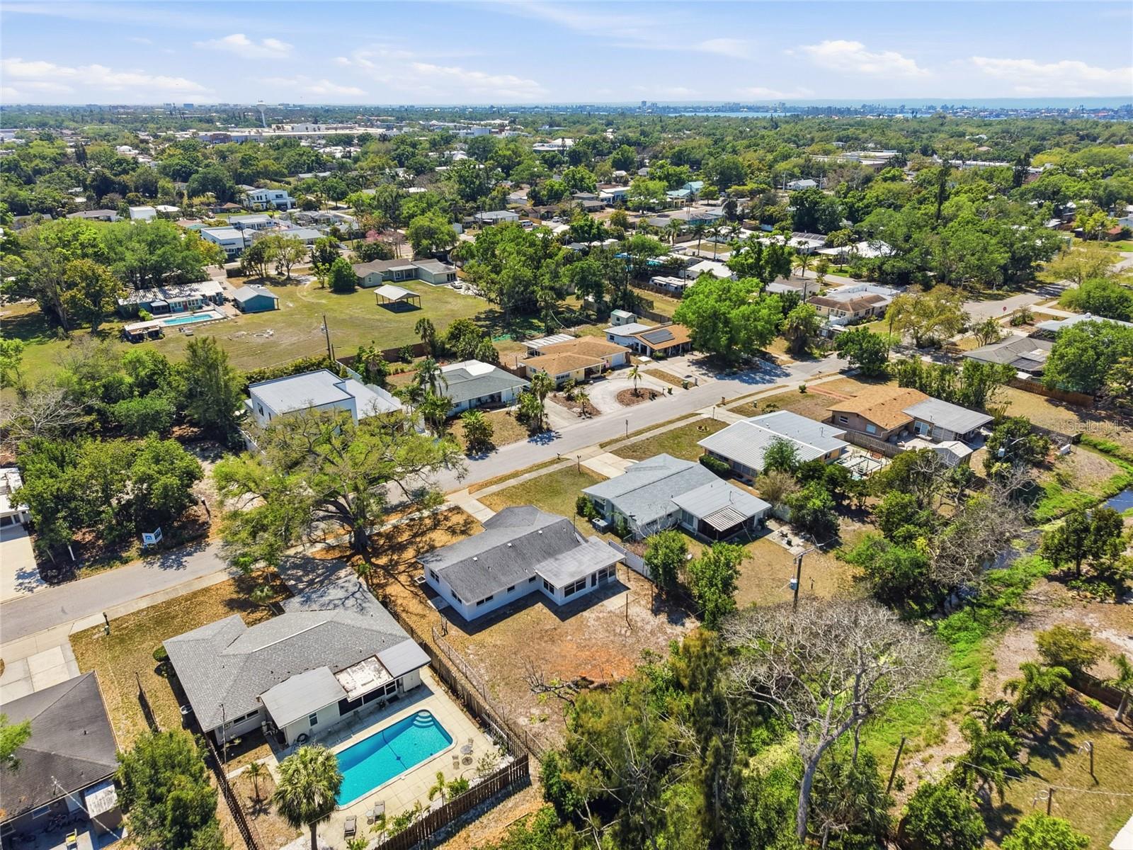 Image 29 of 31 For 2227 Grove Street