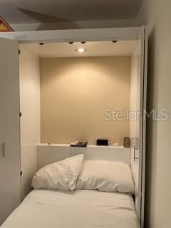 Image 39 of 71 For 9000 Midnight Pass Road 5