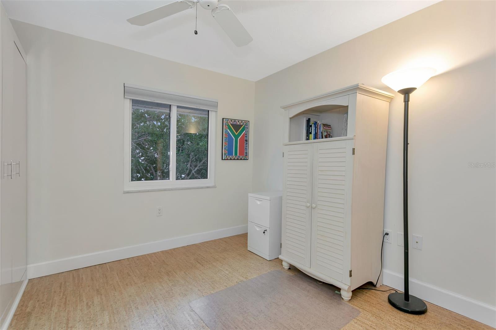 Image 42 of 71 For 9000 Midnight Pass Road 5