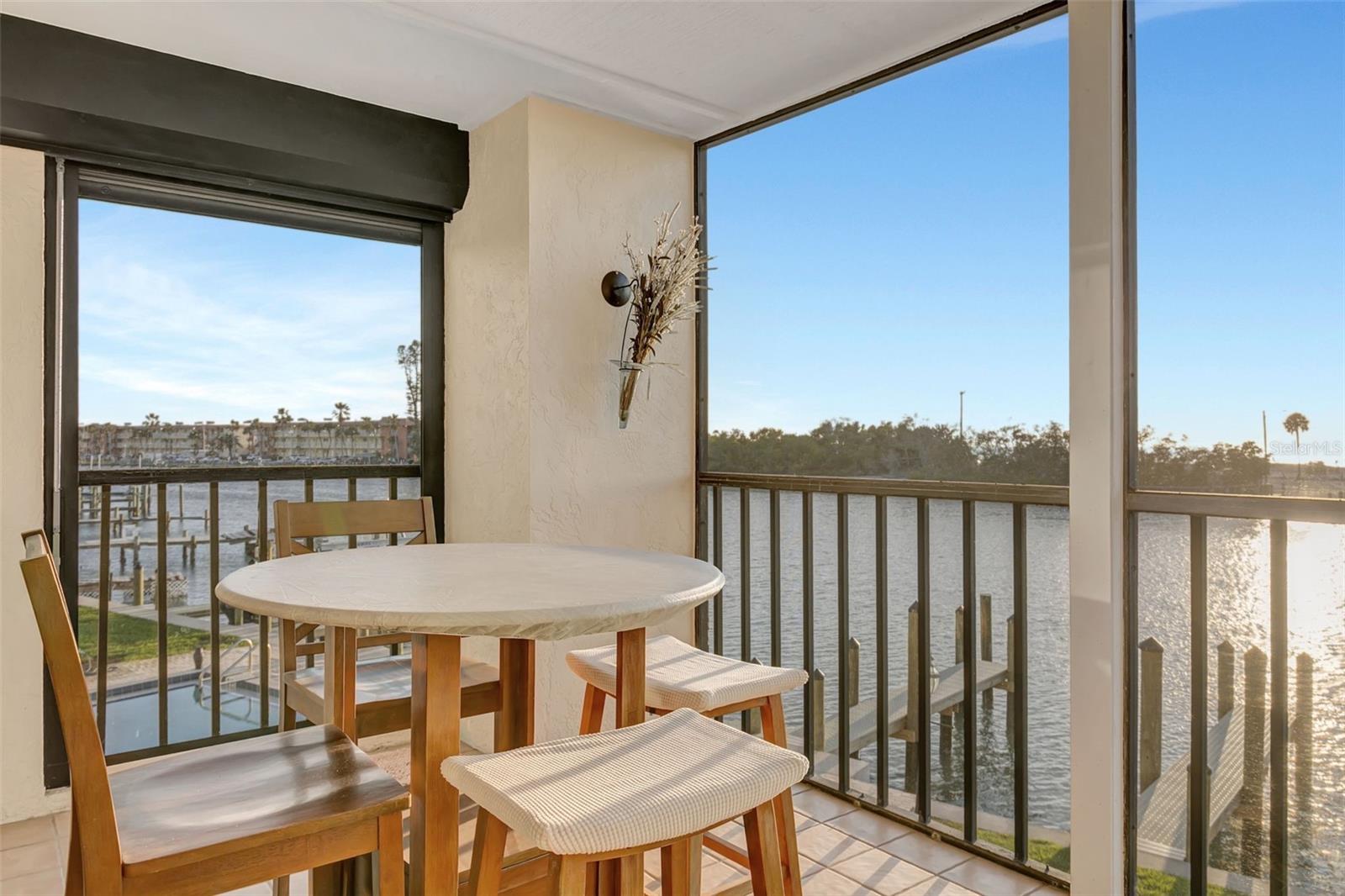 Image 62 of 71 For 9000 Midnight Pass Road 5