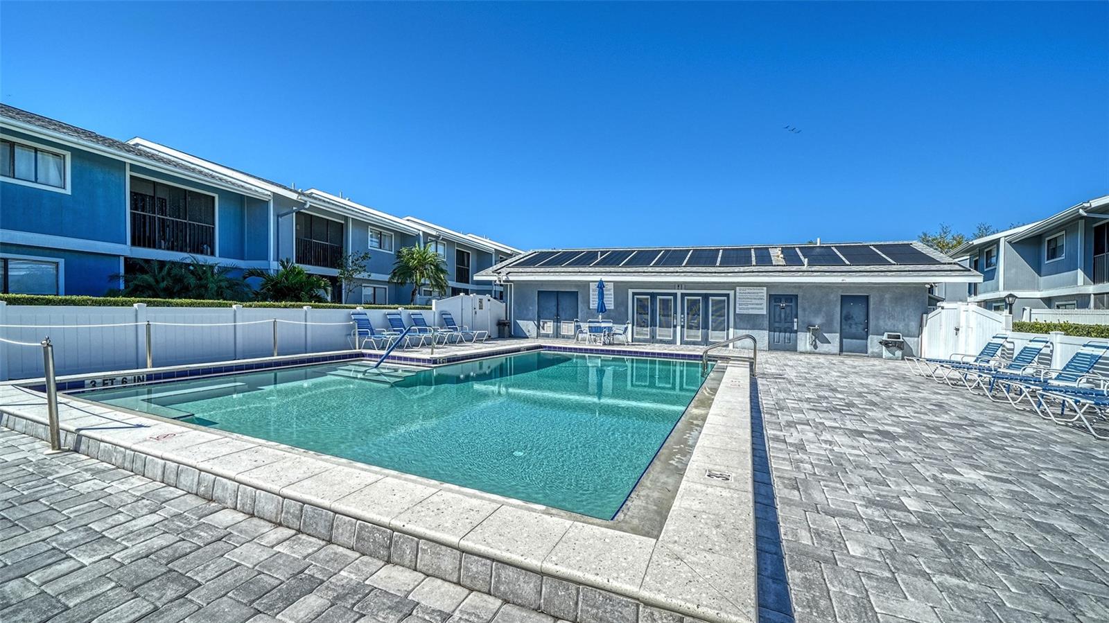 Image 25 of 37 For 6033 34th Street W 38