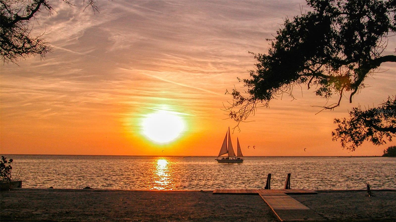 Image 33 of 37 For 6033 34th Street W 38