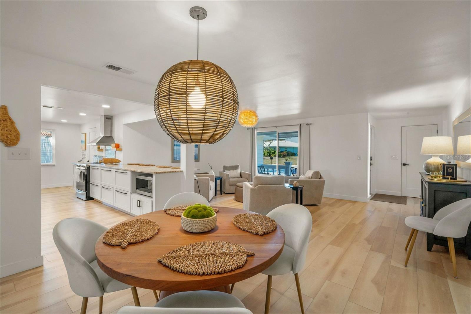 Image 10 of 70 For 401 Picasso Drive