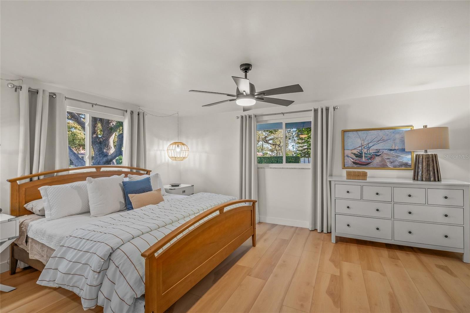 Image 20 of 70 For 401 Picasso Drive