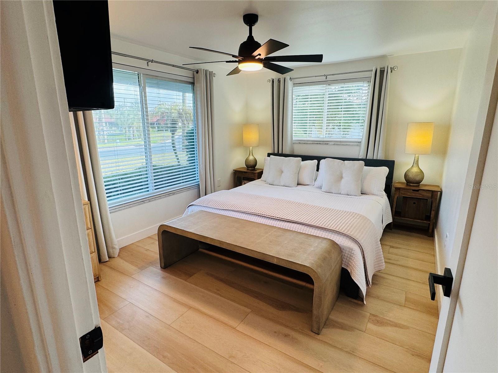 Image 23 of 70 For 401 Picasso Drive