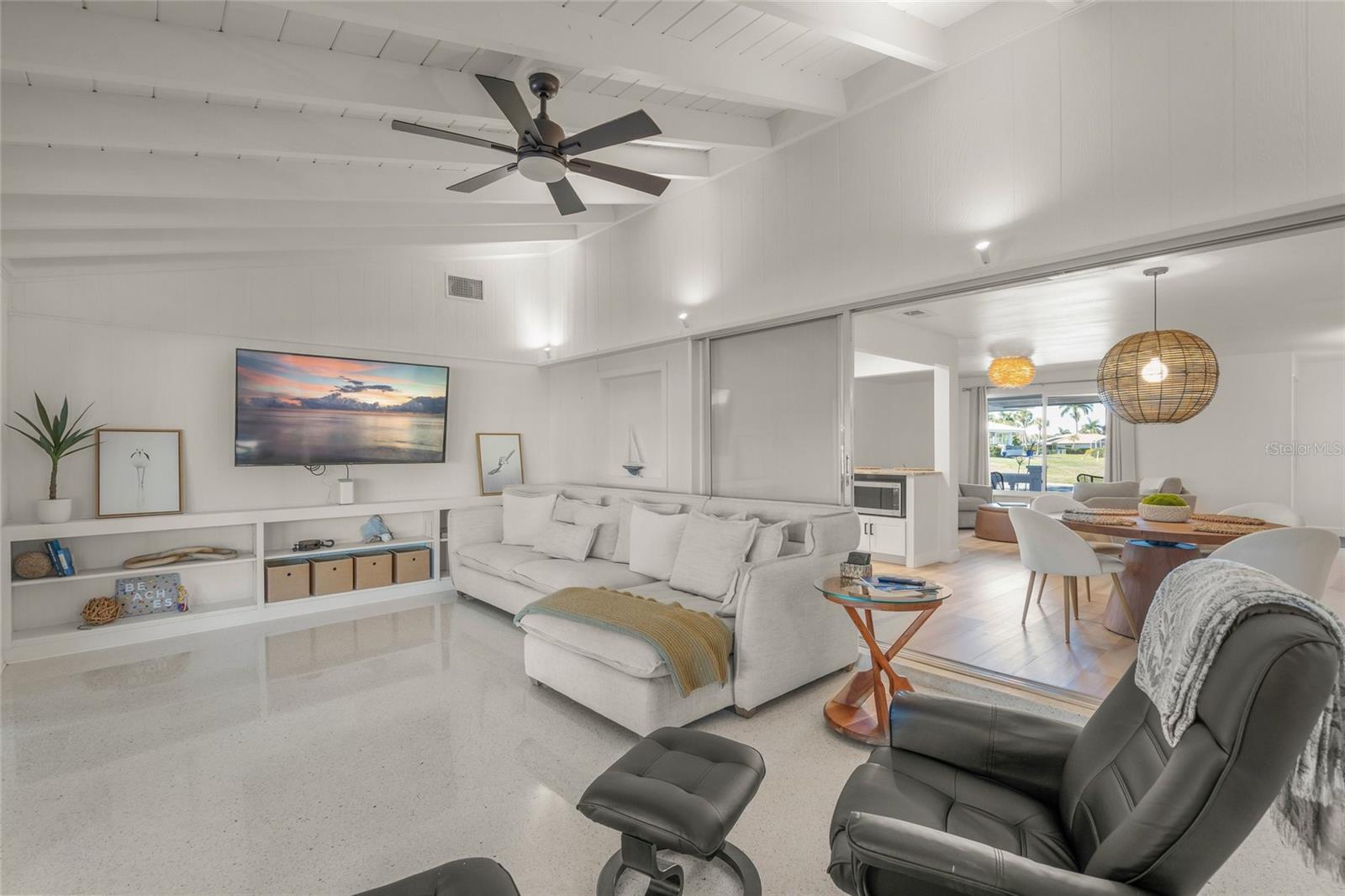 Image 32 of 70 For 401 Picasso Drive