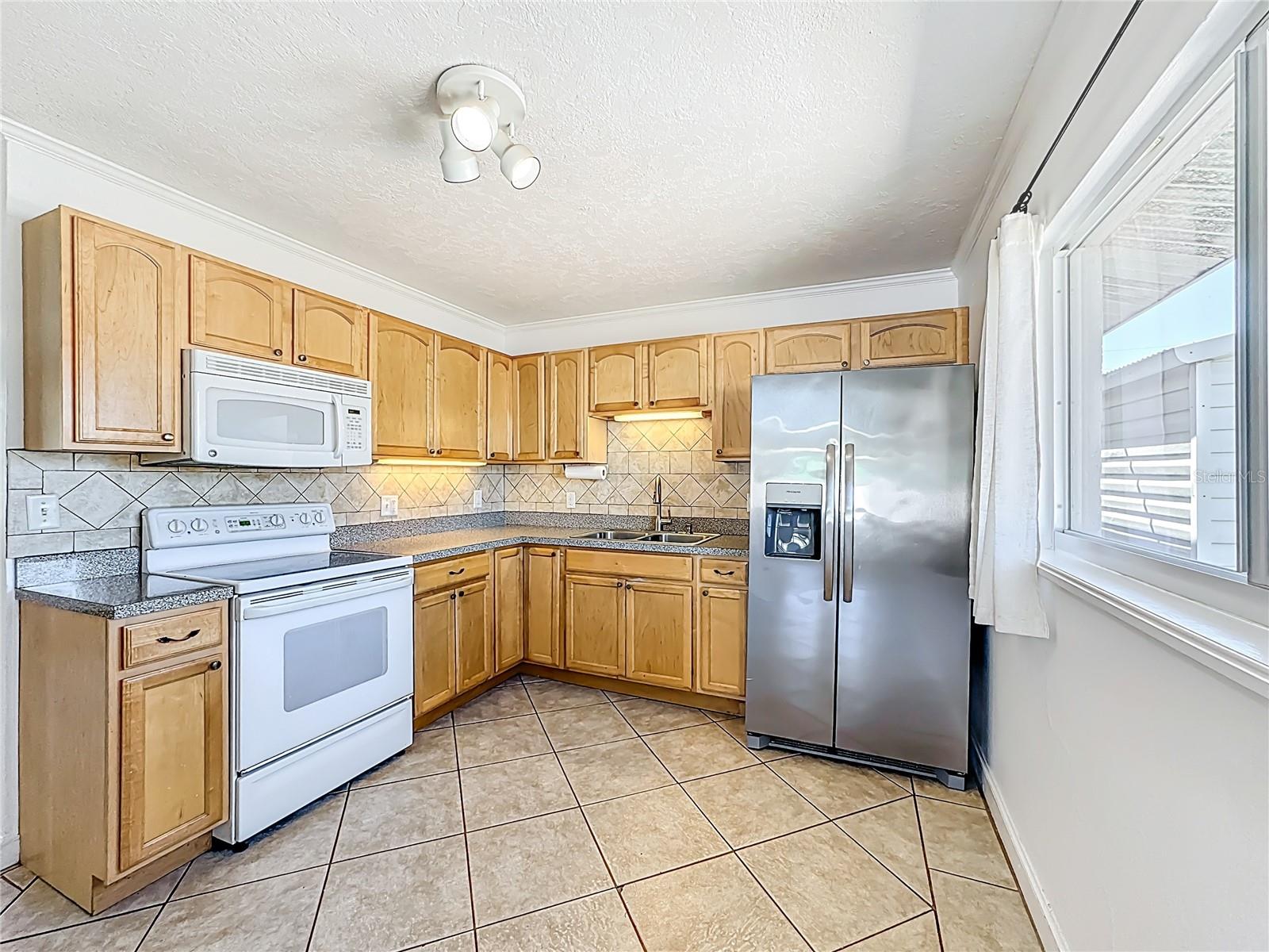 Image 11 of 38 For 5436 3rd Street E