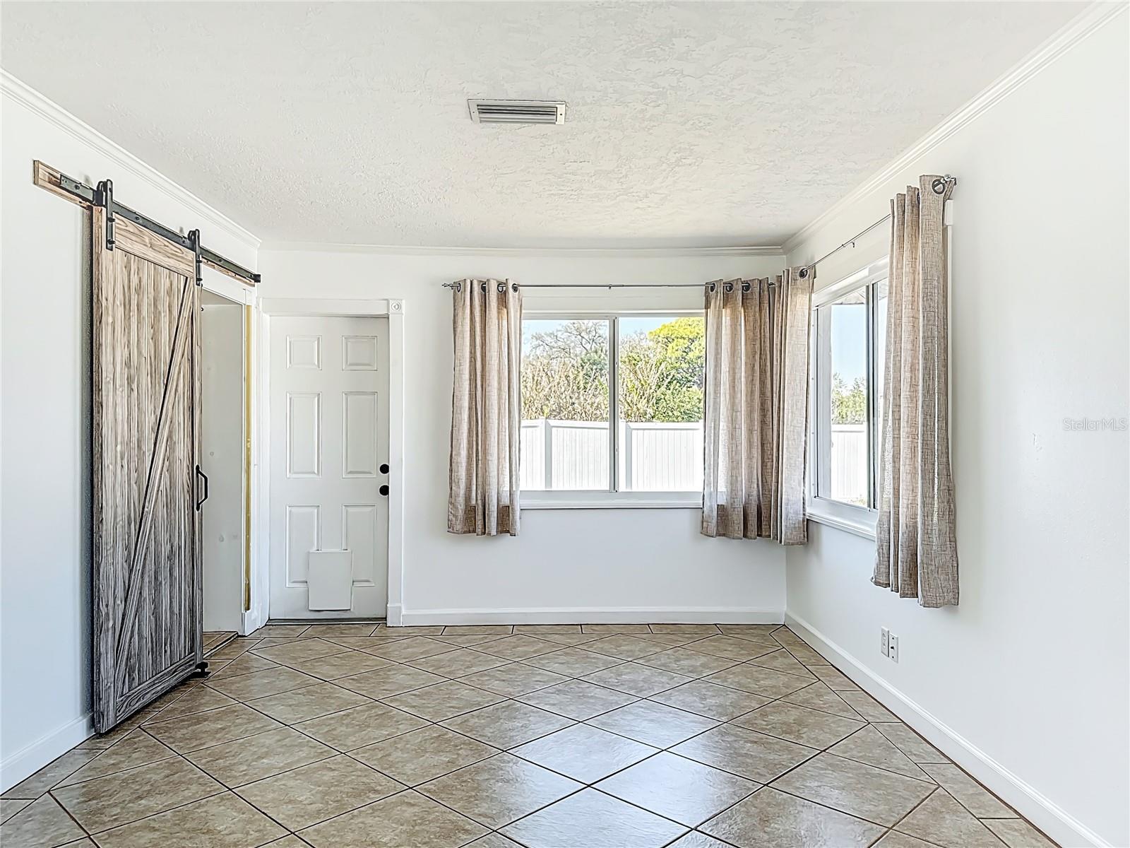 Image 16 of 38 For 5436 3rd Street E