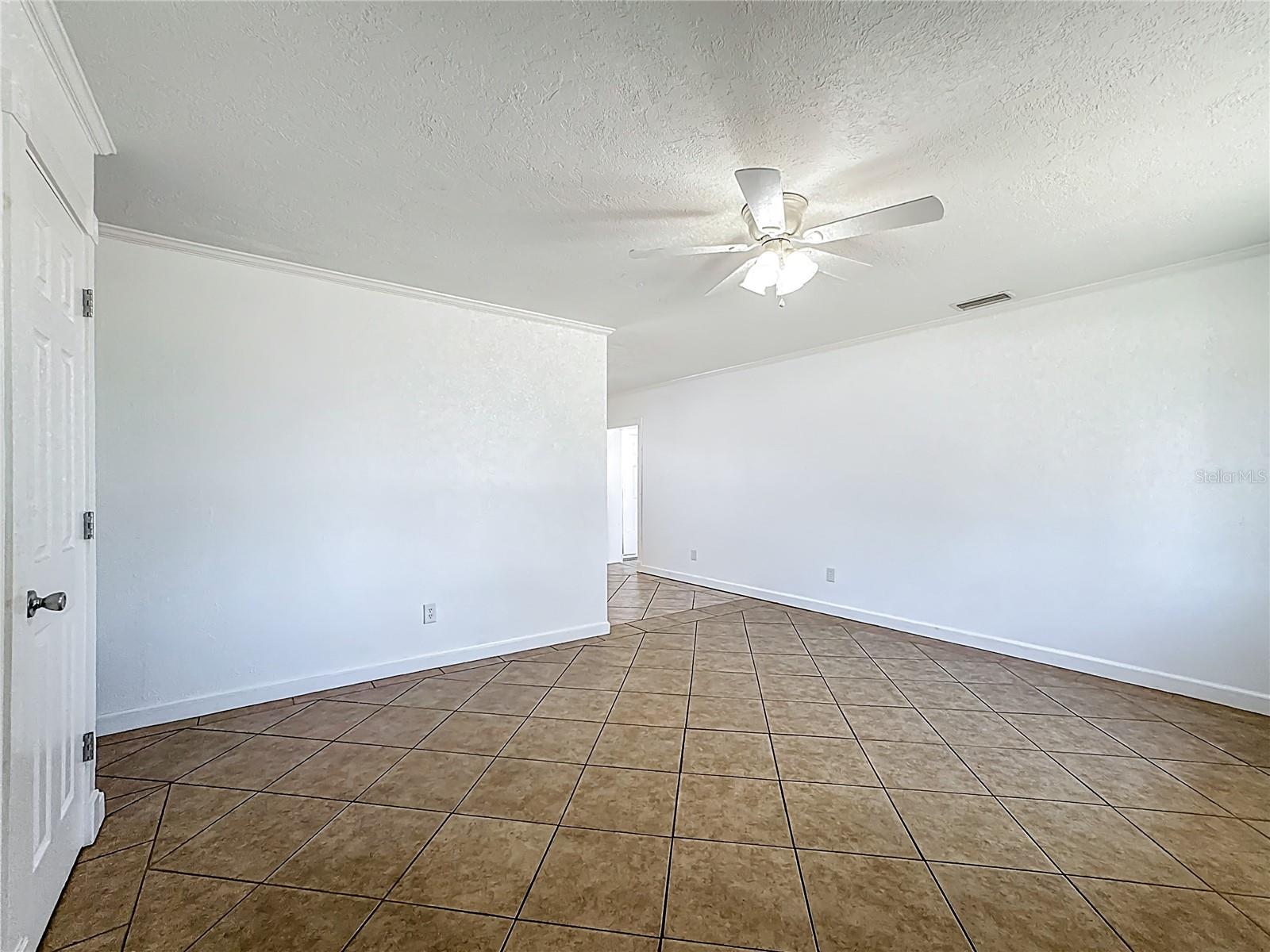 Image 8 of 38 For 5436 3rd Street E