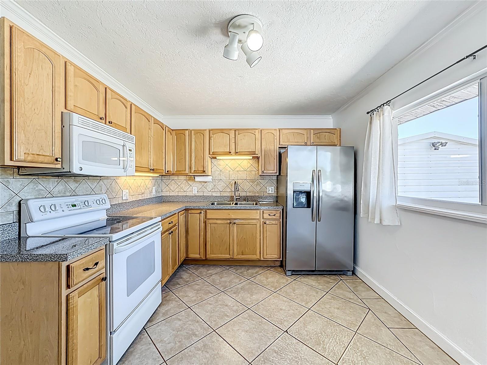 Image 9 of 38 For 5436 3rd Street E