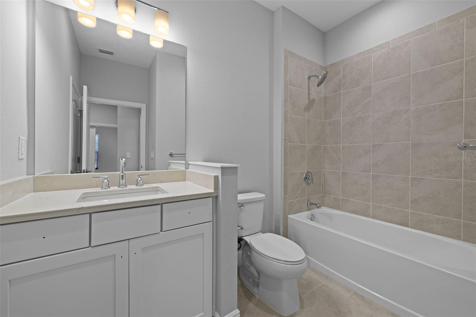 Image 16 of 20 For 4338 Tamarind Place