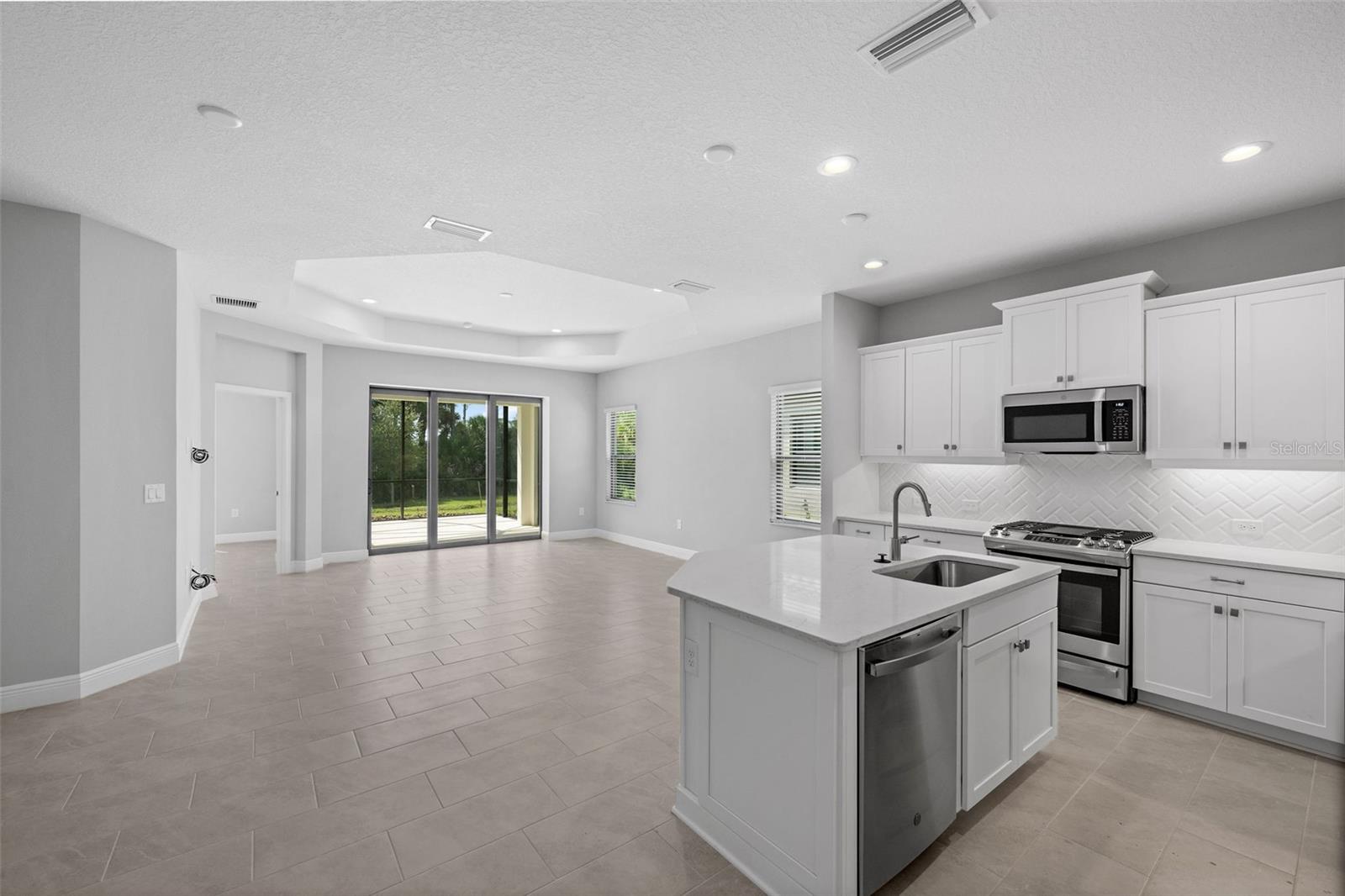 Image 3 of 20 For 4338 Tamarind Place