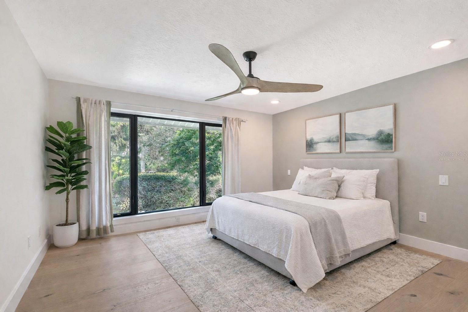 Image 21 of 37 For 1471 Shoal Way