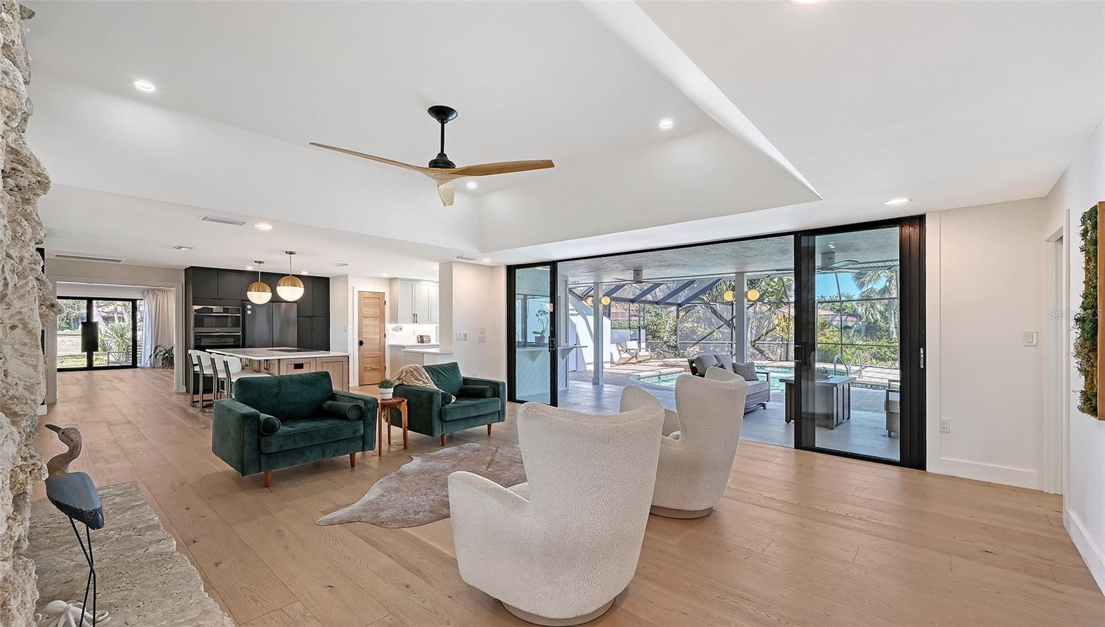 Image 4 of 37 For 1471 Shoal Way