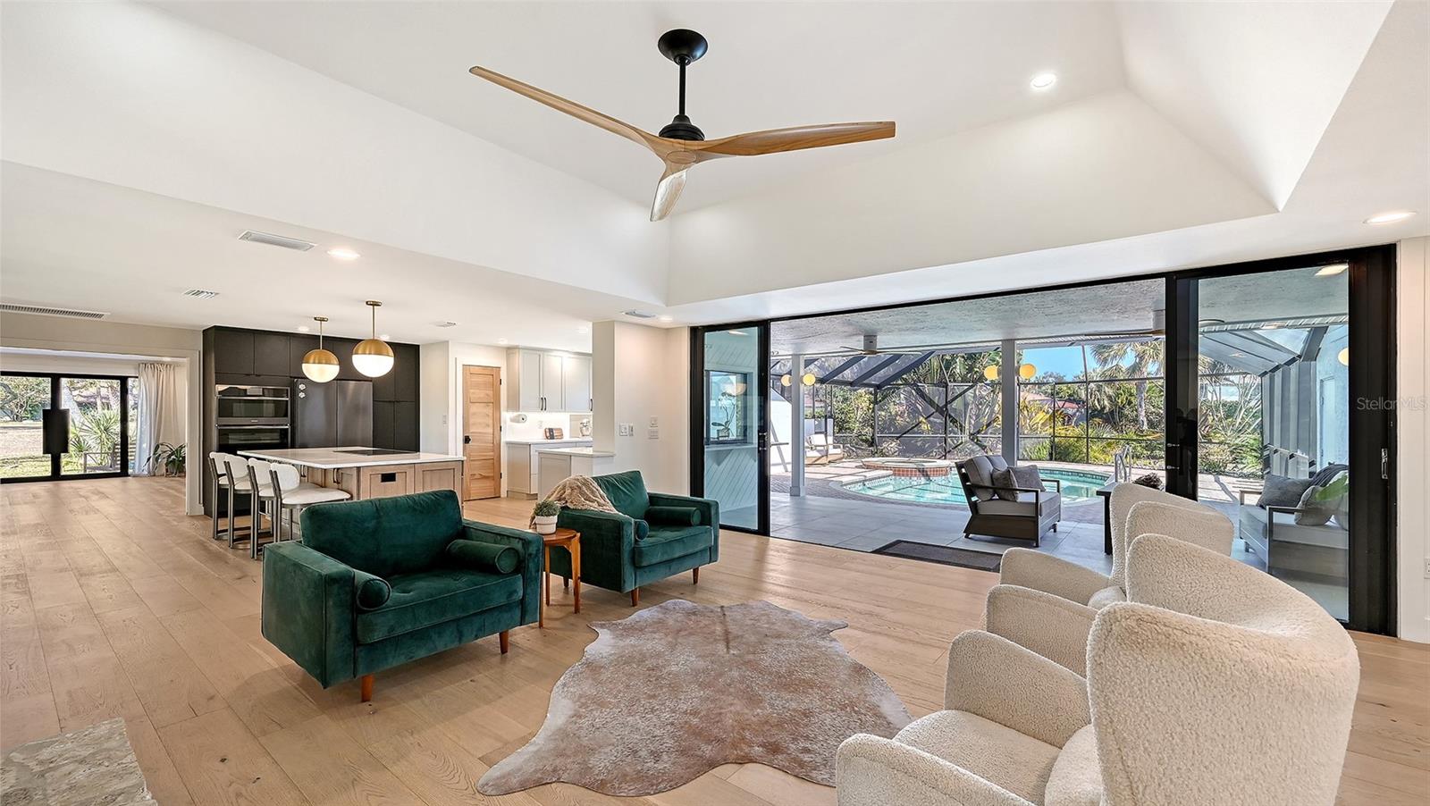 Image 5 of 37 For 1471 Shoal Way