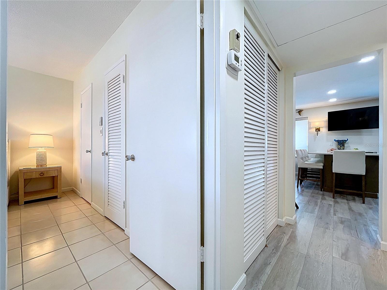 Image 44 of 77 For 763 John Ringling Boulevard 36