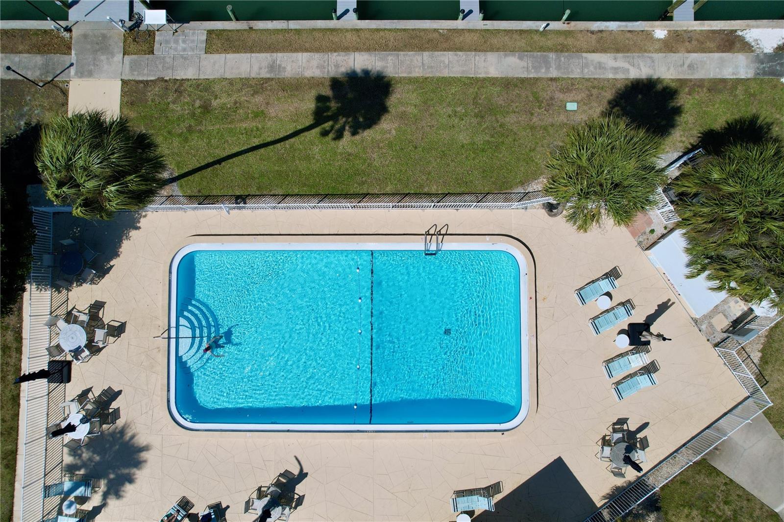 Image 48 of 77 For 763 John Ringling Boulevard 36