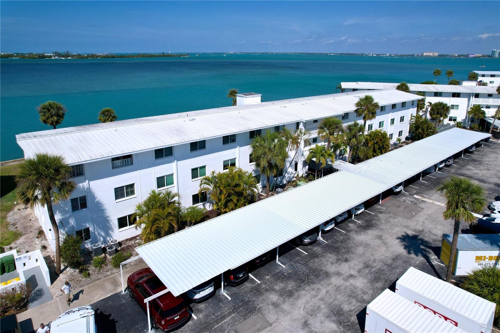 Image 54 of 77 For 763 John Ringling Boulevard 36