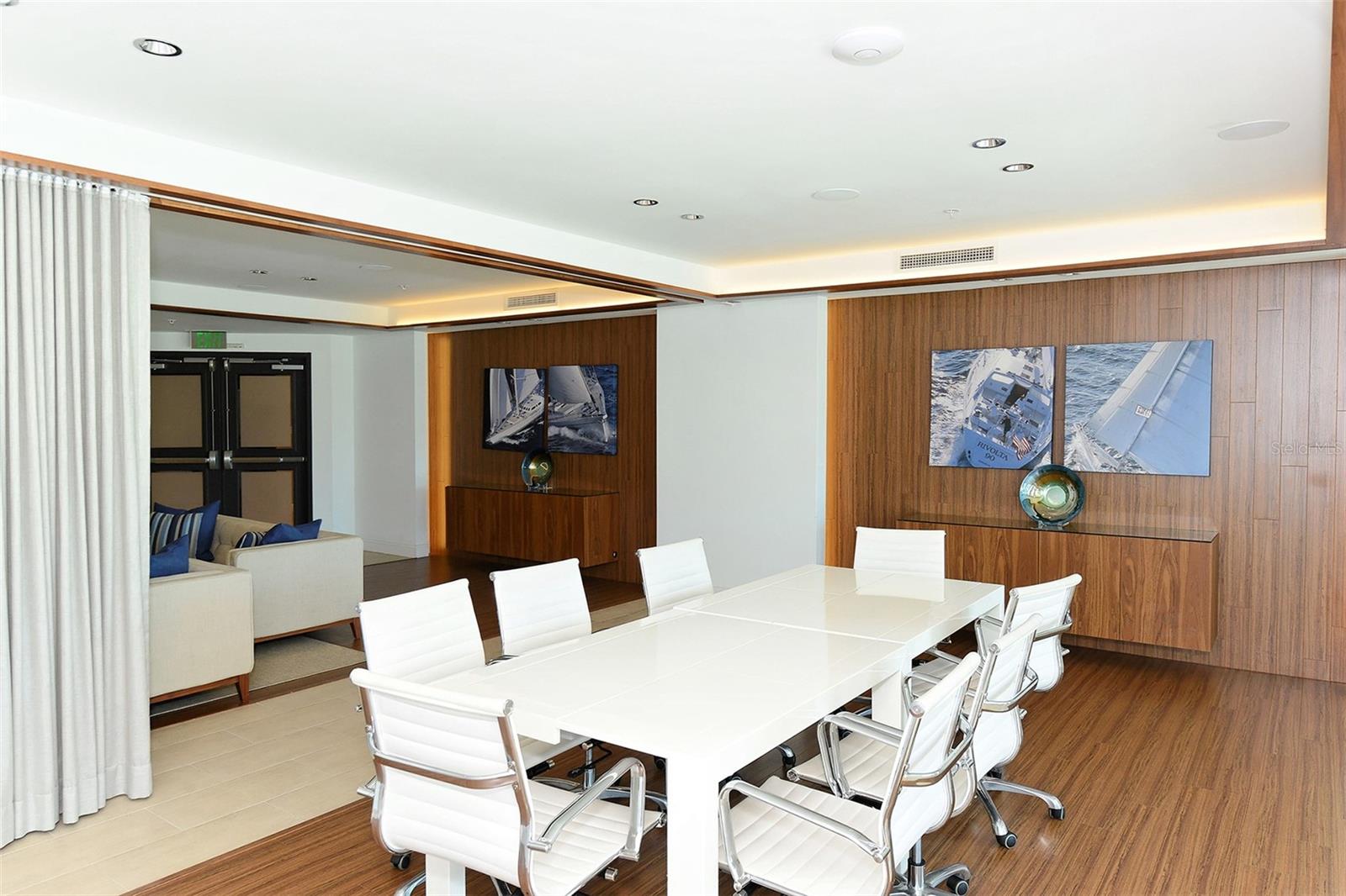 Image 33 of 40 For 1771 Ringling Boulevard 1008