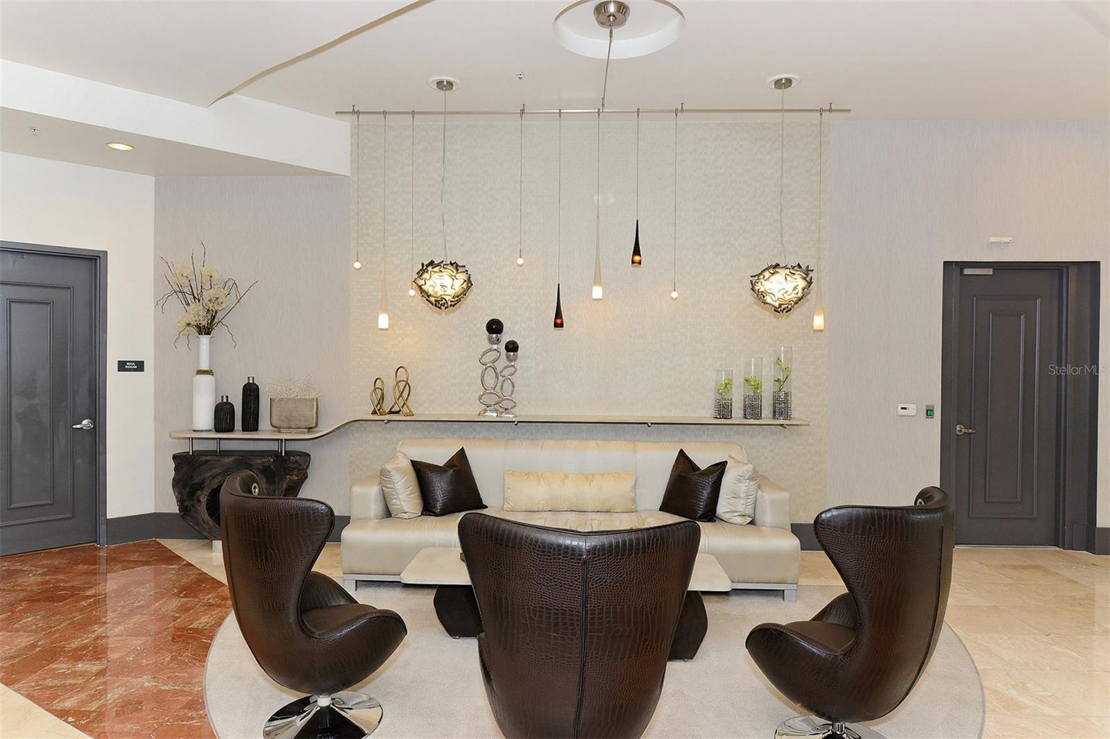 Image 4 of 40 For 1771 Ringling Boulevard 1008