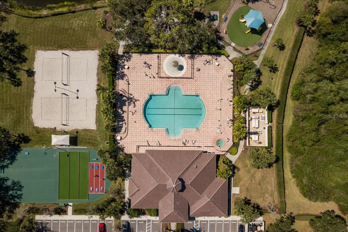 Image 48 of 63 For 923 Fairwaycove Lane 103