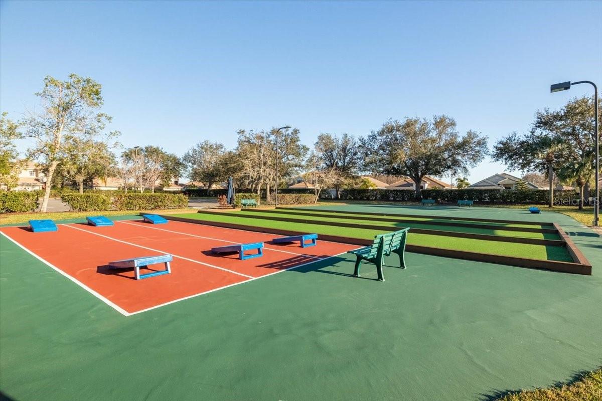 Image 49 of 63 For 923 Fairwaycove Lane 103