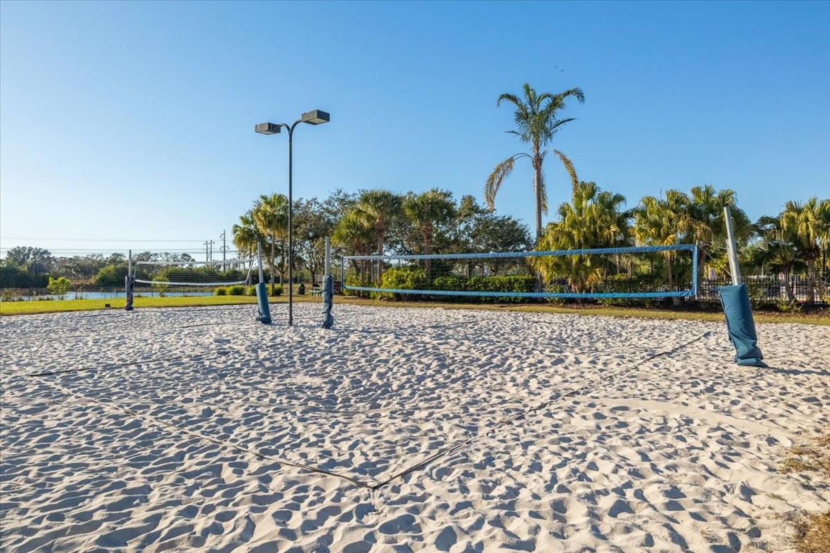 Image 52 of 63 For 923 Fairwaycove Lane 103