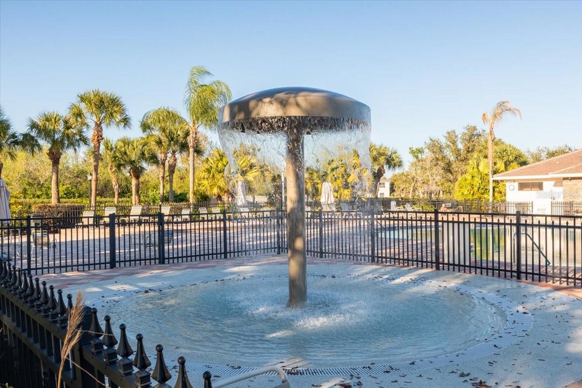 Image 54 of 63 For 923 Fairwaycove Lane 103