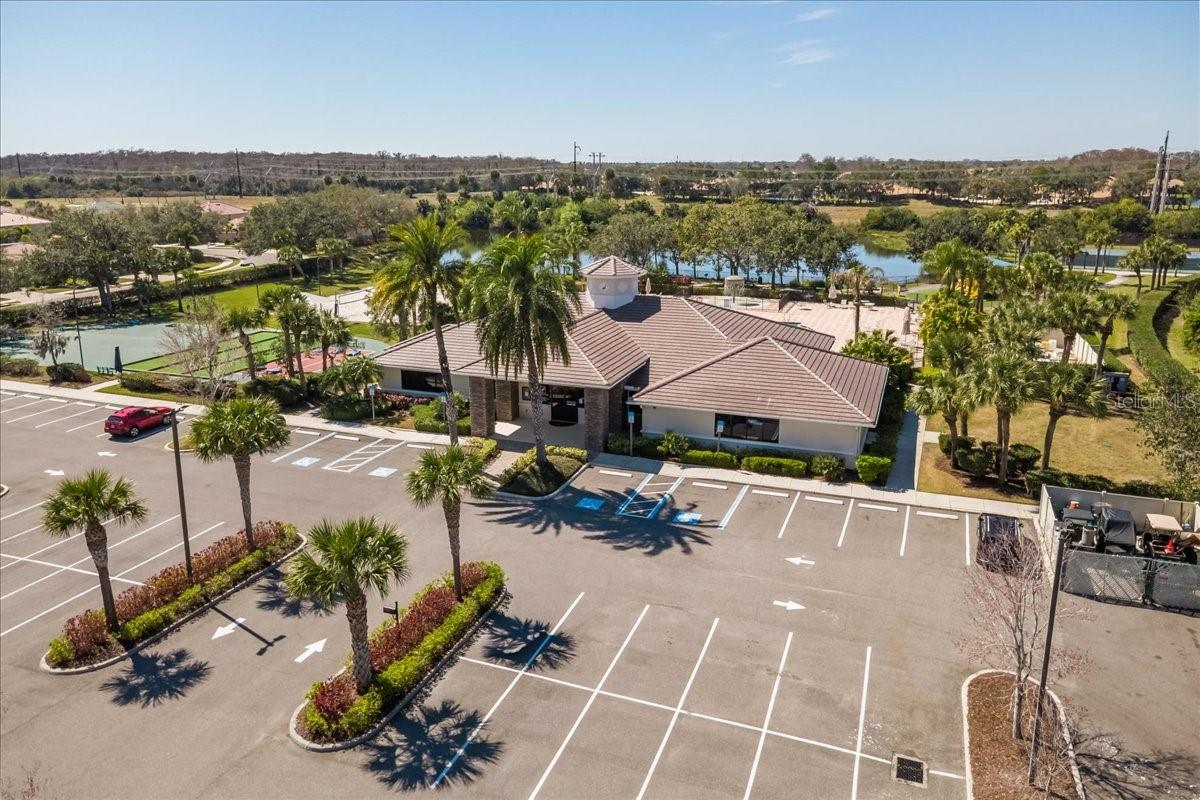 Image 55 of 63 For 923 Fairwaycove Lane 103