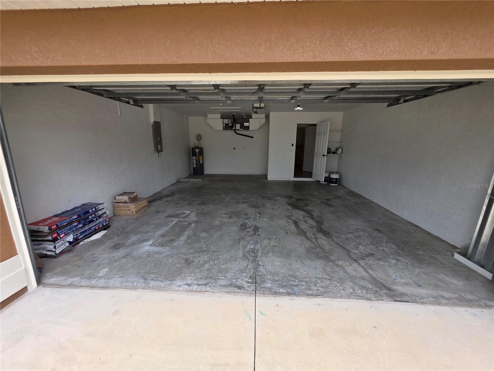 Listing photo id 32 for 1644 Dawnview Street