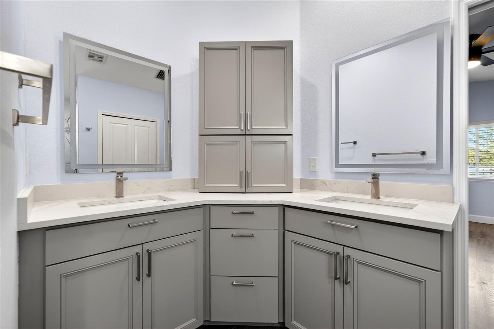 Image 23 of 62 For 4444 Sanibel Way