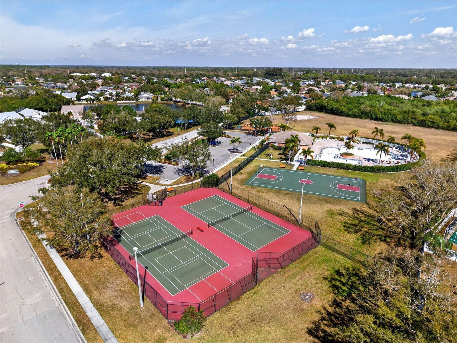 Image 61 of 62 For 4444 Sanibel Way