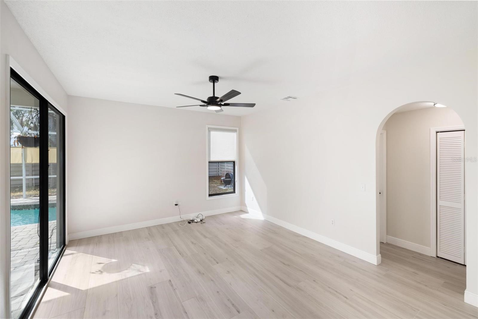 Image 17 of 34 For 4608 Vintage Drive