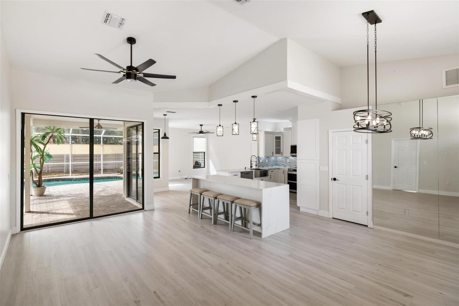 Image 5 of 34 For 4608 Vintage Drive