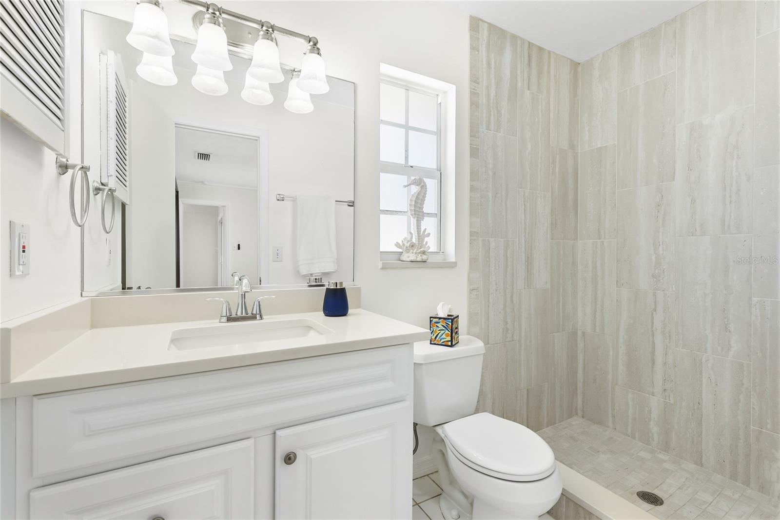 Image 15 of 29 For 5715 2nd Avenue Drive Nw